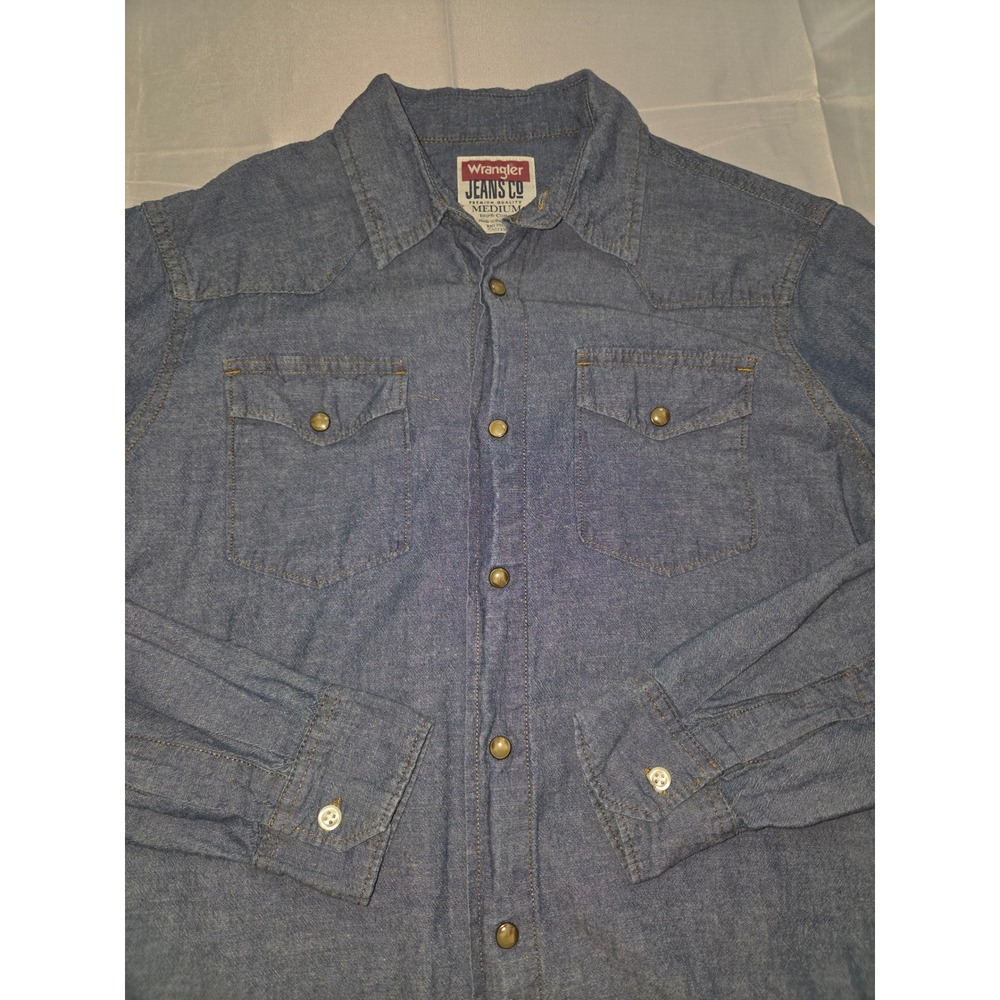 Wrangler Jeans Co Mens Medium Blue Chambray Western Snap Front Long Sleeve Shirt